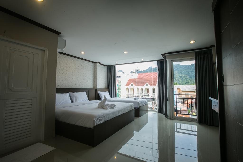 The Sleep Phang-Nga Bilik gambar